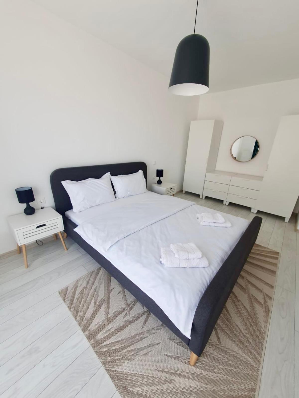 Milan Luxury Iv-maurer * Târgu-Mureş